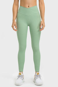 V-Sculpt Yoga Leggings with pockets front view on model