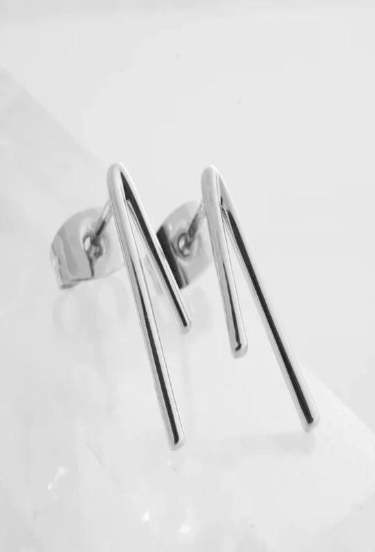 Lucy Bar Studs - Spoiled Me Rotten 