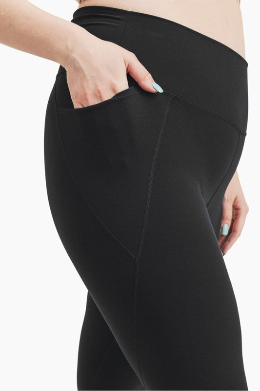 Plus size tummy control leggings in full length