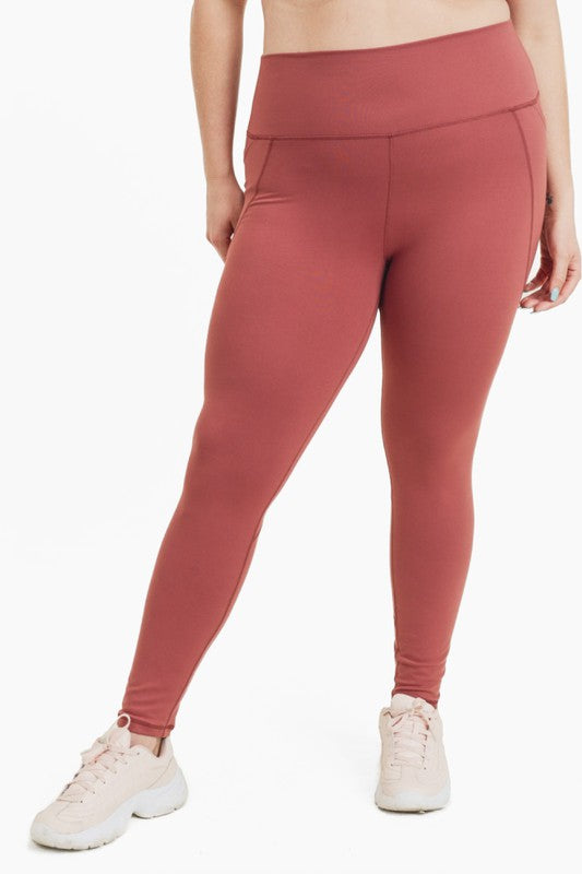 Comfortable black leggings with no front seam for everyday wear