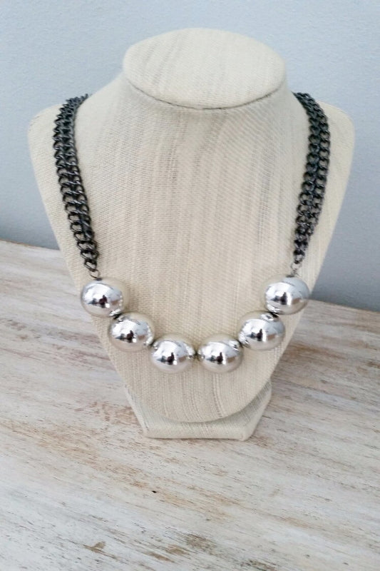 Silver Pearled Necklace - Spoiled Me Rotten 